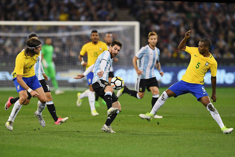 Argentina vence 1-0 a Brasil