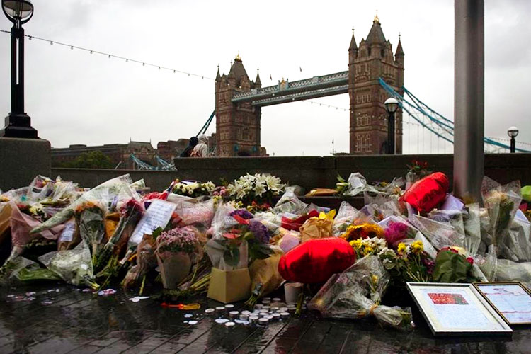 May: combatiré el terrorismo, aunque se violen derechos