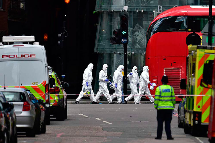 Caen 12 sospechosos por ataques de Londres