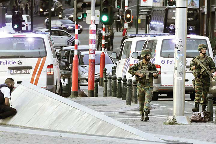 Detonan bomba en Bruselas