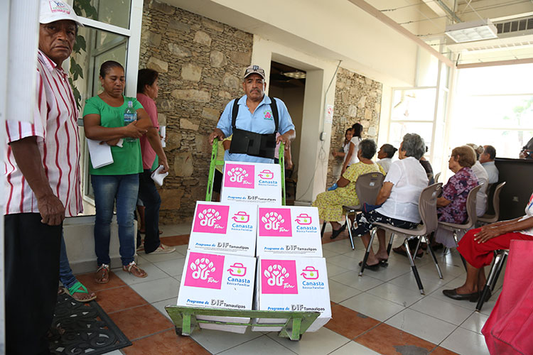 Reactiva DIF entrega de despensas en Tamaulipas