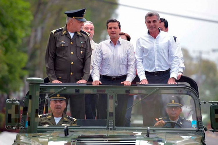 Peña: las fuerzas armadas “se la juegan” por servir a México