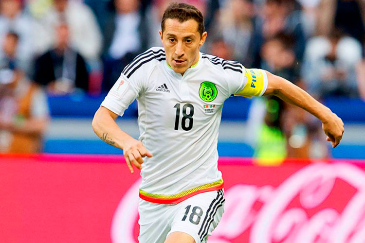 Andrés Guardado le hace un guiño a la MLS