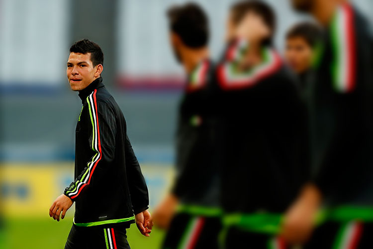 Oficial: Hirving Lozano firma con el PSV hasta 2023