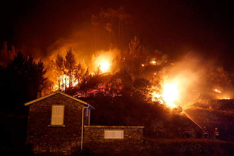 Incendio en Portugal sigue fuera de control