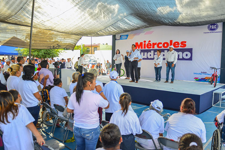 Acercan servicios y gestiones a colonos de Valles del Paraíso