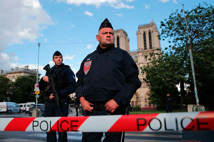 ‘¡Esto es por Siria!’, gritó el atacante de Notre Dame