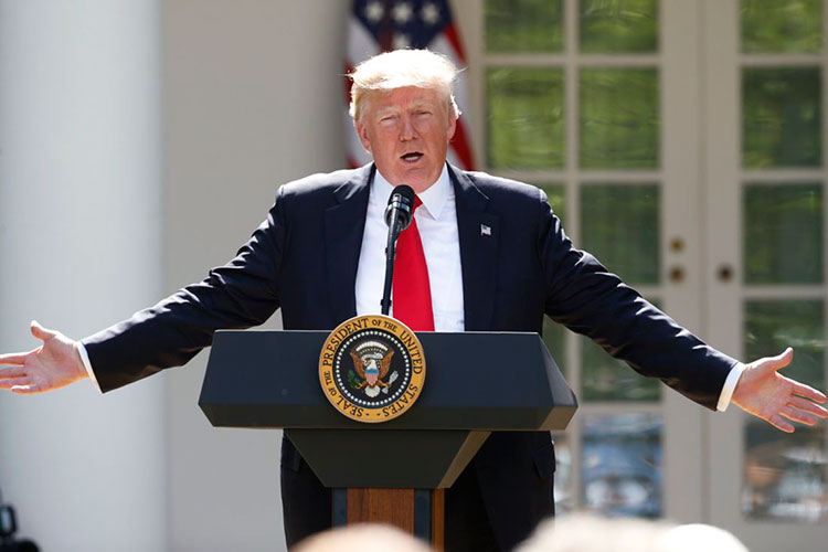 Trump sale del acuerdo climático de París