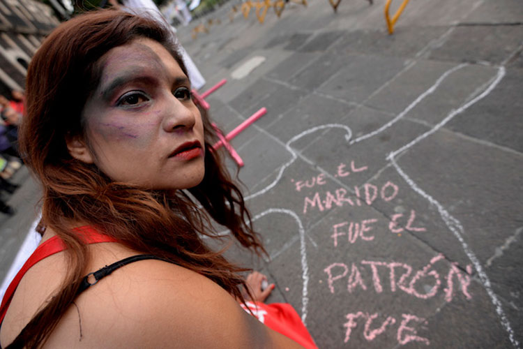 Mueren cada día siete mexicanas por violencia de género