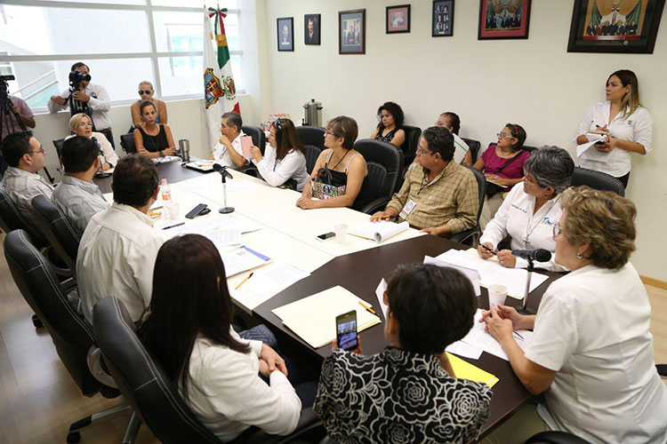 Analiza Salud y Congreso reducir sobrepoblación canina