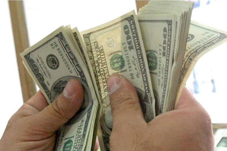 Encuentra SAT 60 casos de lavado de dinero