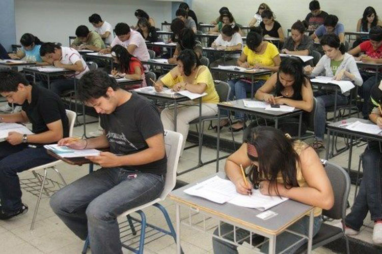 Repatriados mexicanos serán certificados en educación básica e inglés: INEA