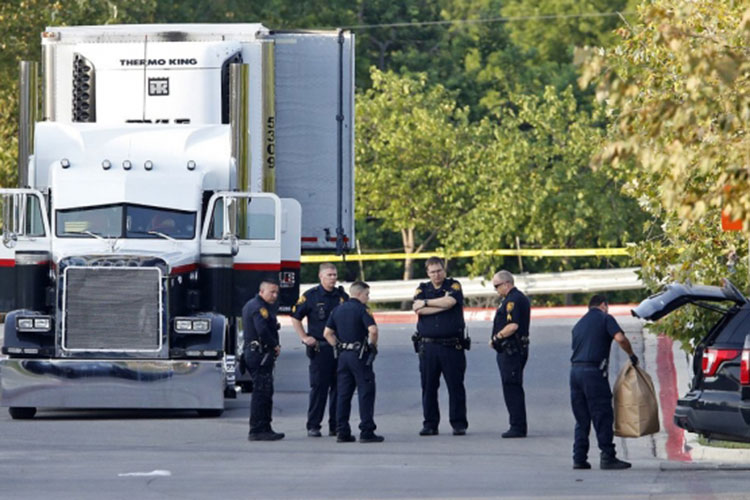 Hay 25 mexicanos entre víctimas de la tragedia en Texas
