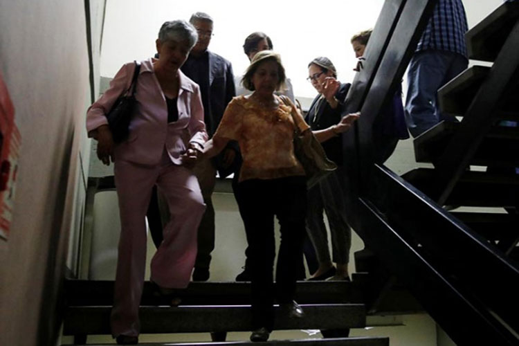 Se suma México a sanciones de EU a Venezuela