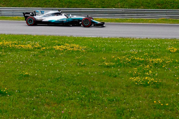 Bottas logra la ‘pole’ en Austria; ‘Checo’ saldrá séptimo