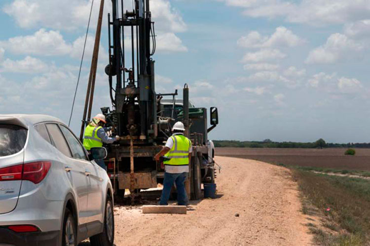 ‘Trump tiene listo el primer tramo del muro fronterizo’