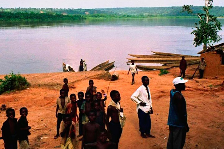 Naufragio en el Congo deja al menos 27 muertos