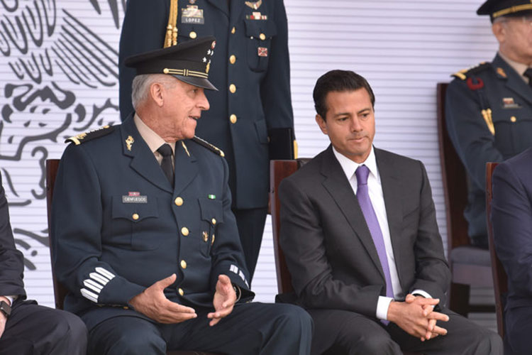 Urge marco legal para el Ejército, insiste Peña Nieto