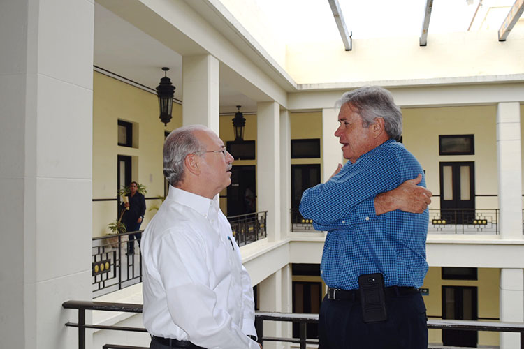 ‘Chuchín’ de la Garza arma su propia policía en Matamoros