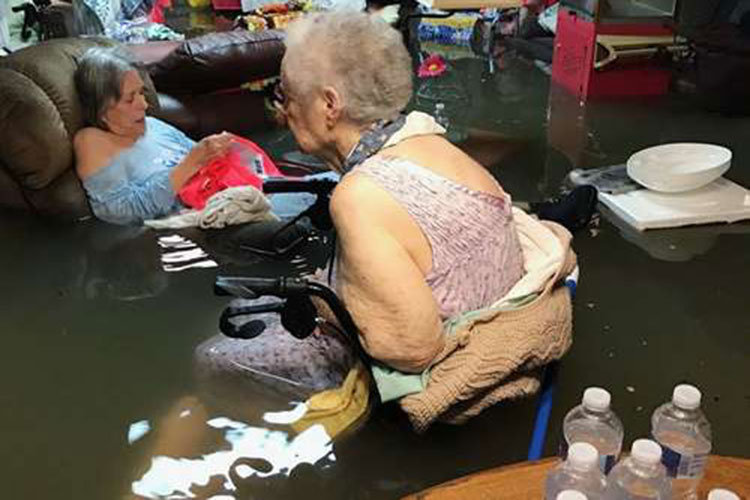 Ya son ocho los muertos por Harvey en Texas