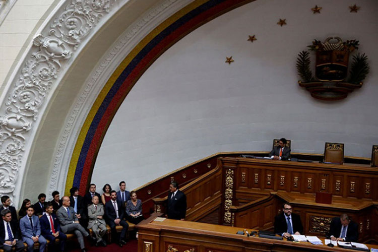Abre Constituyente juicio contra oposición venezolana