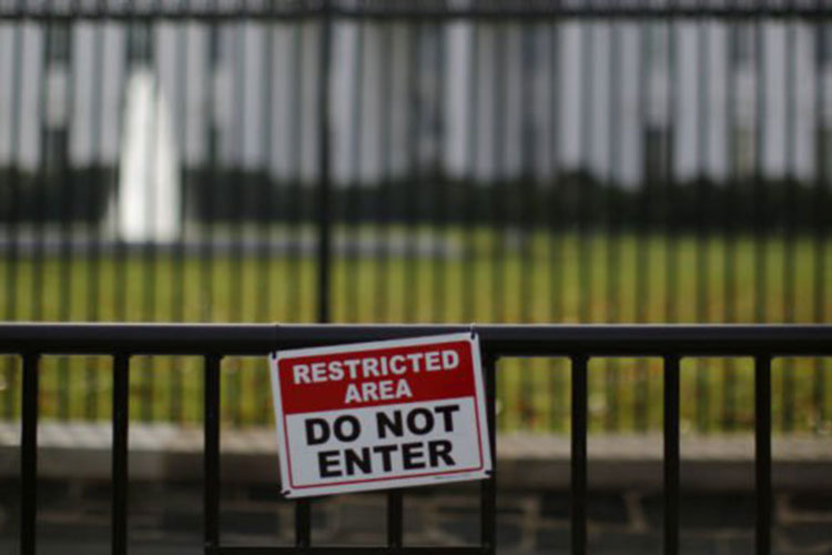 Cierran la Casa Blanca por paquete sospechoso