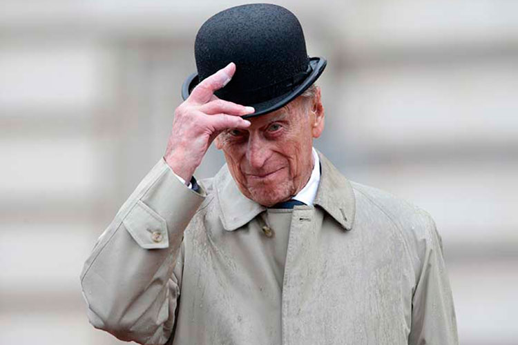 Esposo de la reina Isabel II, se jubila