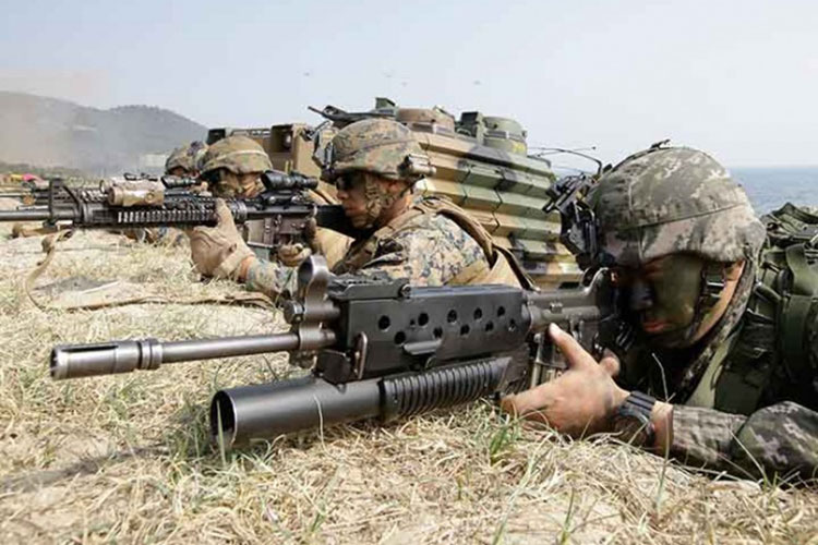 EU y Corea del Sur inician maniobras militares