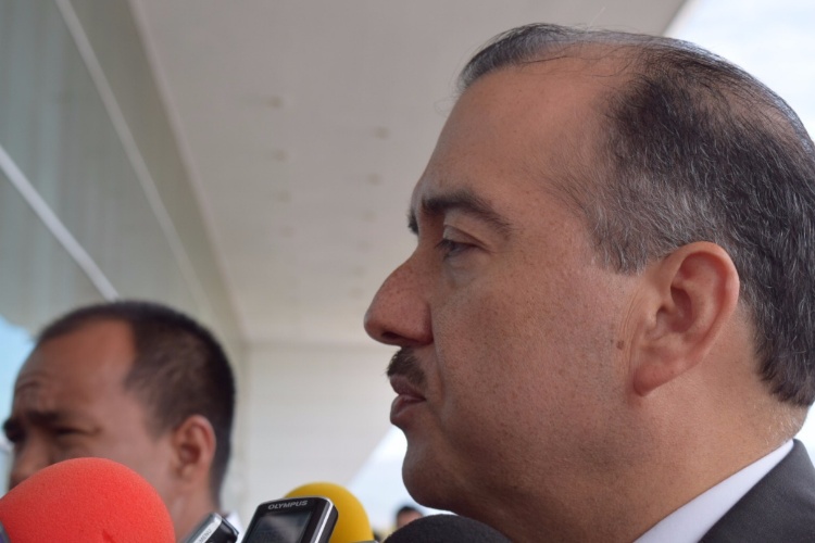 Sin solicitar ayuda a CODHET esposo de española