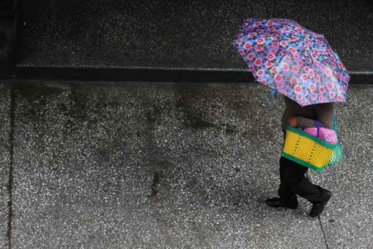 Onda tropical 30 y ‘Harvey’ mantendrán las lluvias en el país