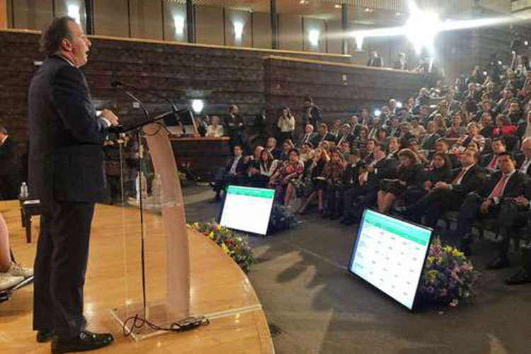 Bajará la deuda unos $400 mmdp a final de año: Meade