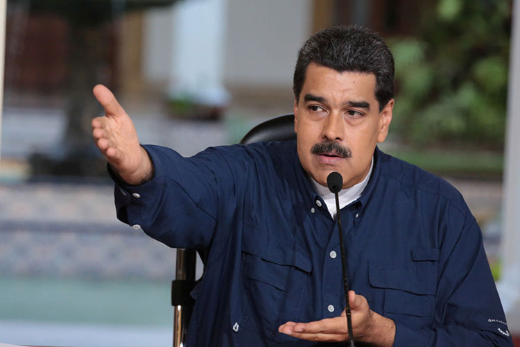 Gobierno de Maduro condena a opositores por apoyar sanciones de EU