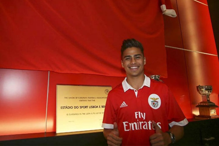 Benfica ficha al mexicano Paolo Medina