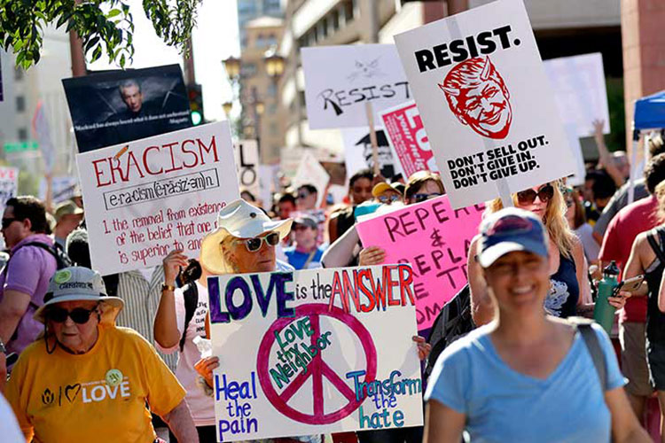 Protestas en Phoenix contra Trump