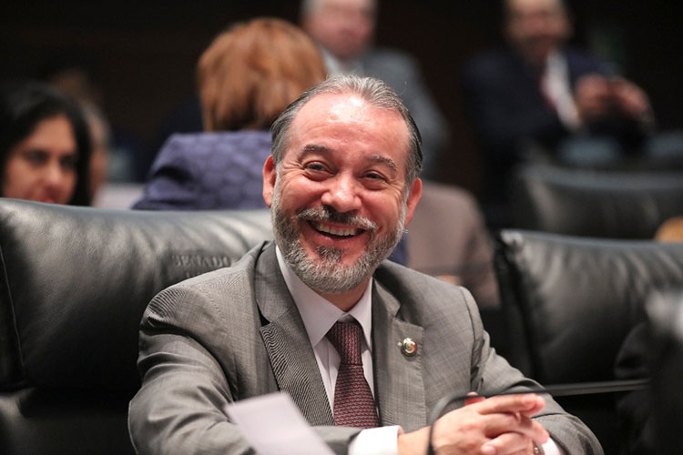 Fractura en el PAN por el tema del fiscal general