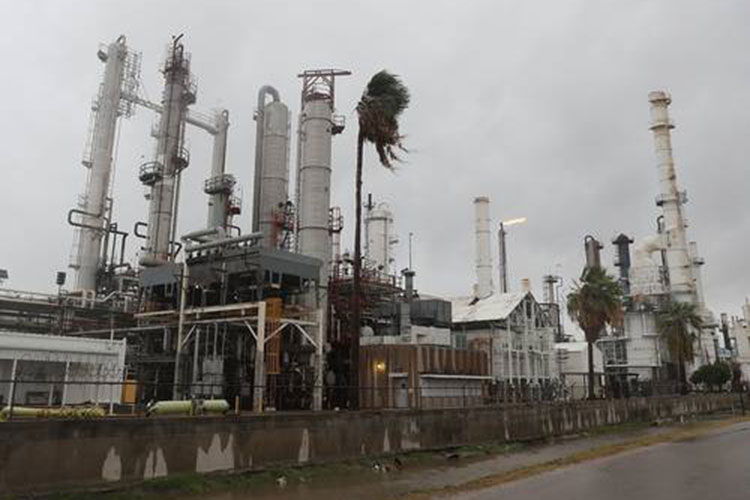 Afirma Pemex que está garantizado el abasto de gasolinas