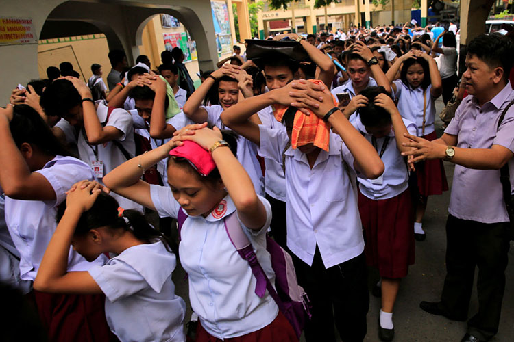 Terremoto golpea el norte de Filipinas; no reportan daños