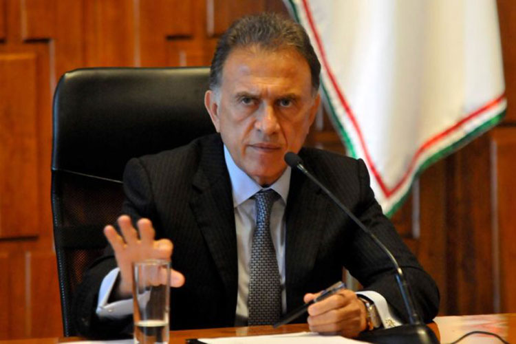 Yunes Linares califica de “corruptos” a Javier Duarte y a su apoderado legal