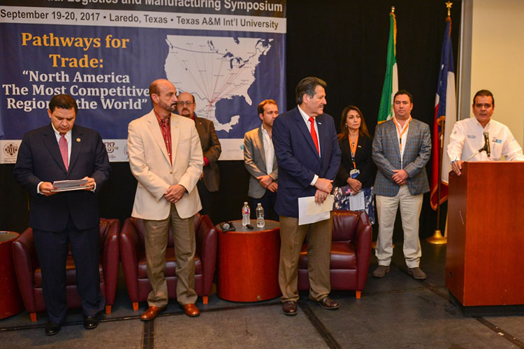 Abrirán centros de acopio binacionales en apoyo a los afectados del temblor