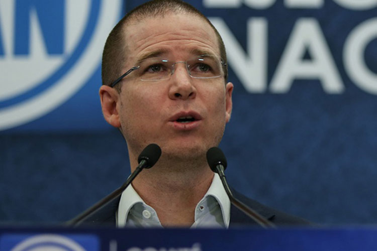 PRI pide investigar patrimonio de Anaya y anuncia iniciativa