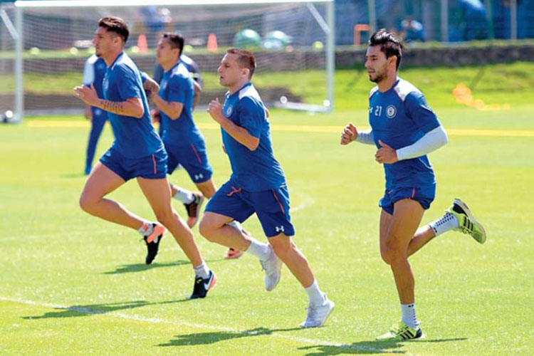 Cruz Azul, necesitados de triunfos, recibe a Santos