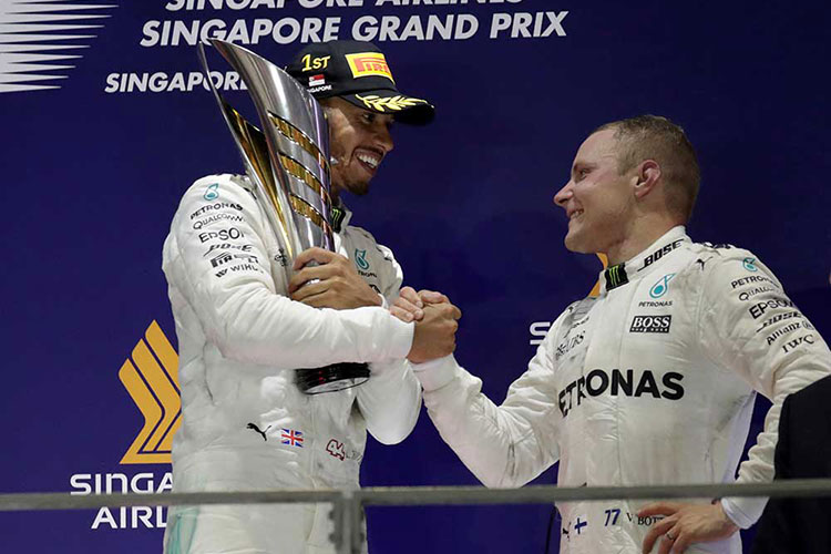 Hamilton gana el GP de Singapur; ‘Checo’ acaba quinto