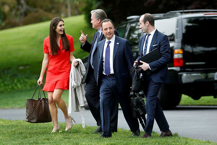 Trump designa a Hope Hicks como jefa de comunicación