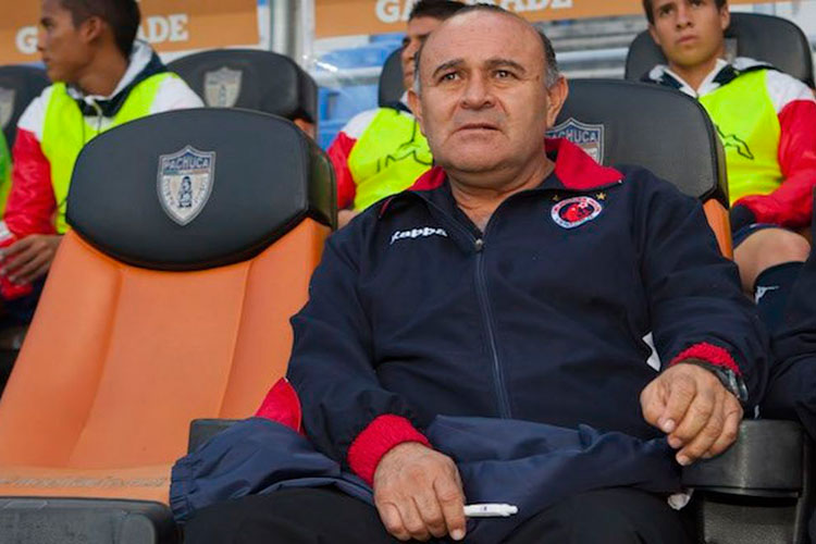 Veracruz despide al técnico Juan Antonio Luna