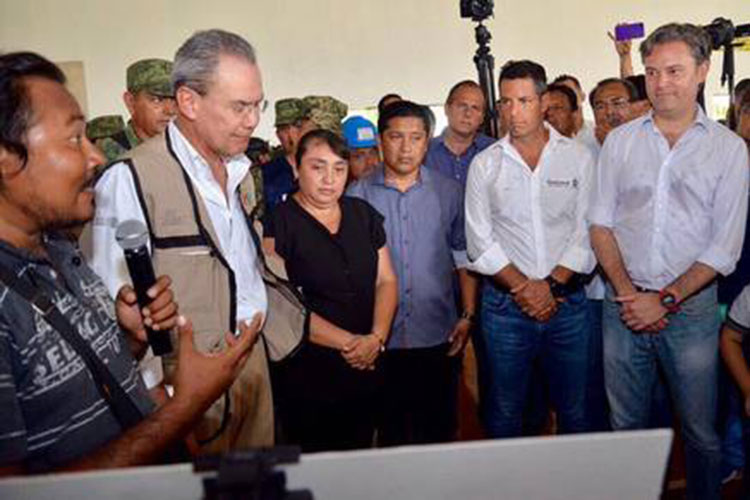 Dañó el sismo 2,646 escuelas en Oaxaca  y Chiapas