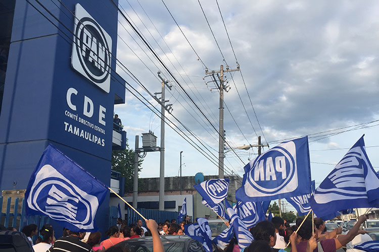 Partidos políticos se acreditan ante el IETAM