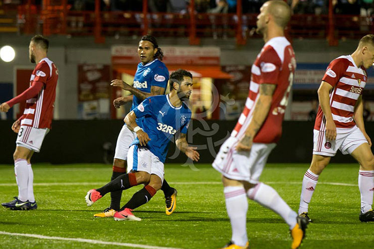 ‘Gullit’ y Herrera participan en el triunfo de Rangers