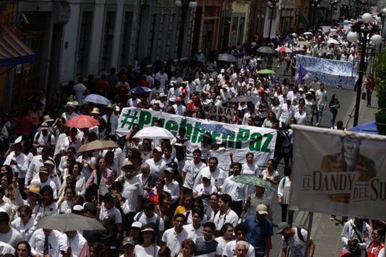 Marchan en Puebla 5 mil personas en demanda de justicia por Mara