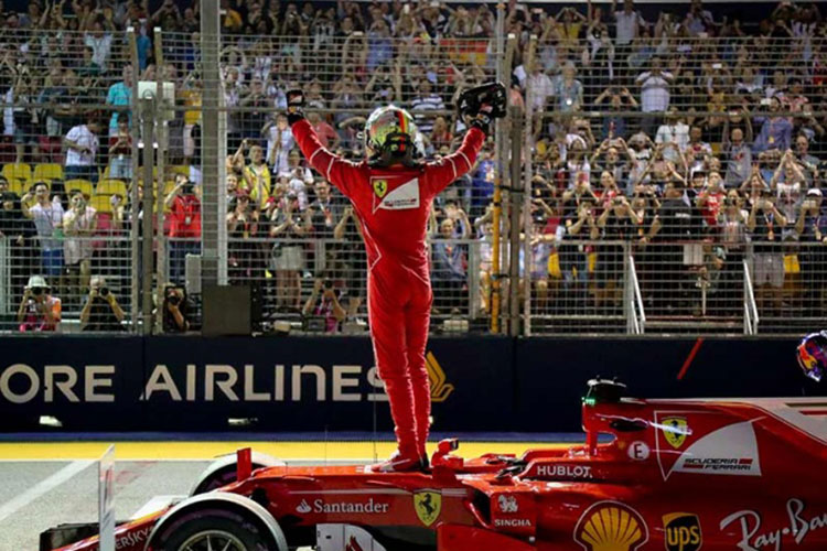 Vettel se lleva la ‘pole’ en Singapur; ‘Checo’ saldrá doceavo