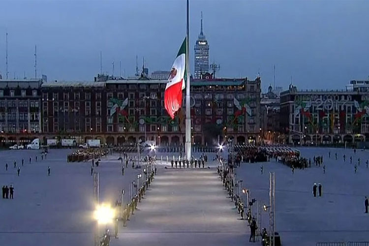 EPN encabeza ceremonia por 32 aniversario del sismo del 85